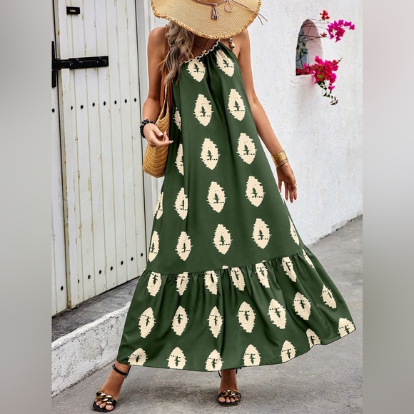 Dresses & Skirts - Women's Full Printed Asymmetrical Collar Dress Large (8-10)